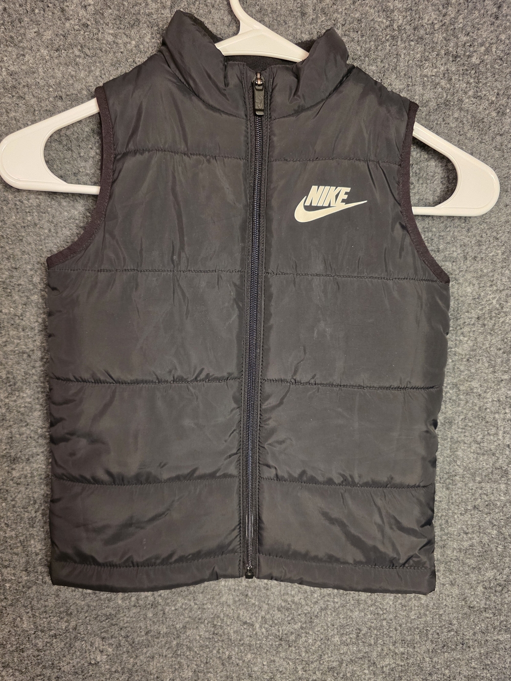 Nike Kids Full Zip Puffer Vest Black Size 5 (4-5 Years) Futura Logo Outerwear